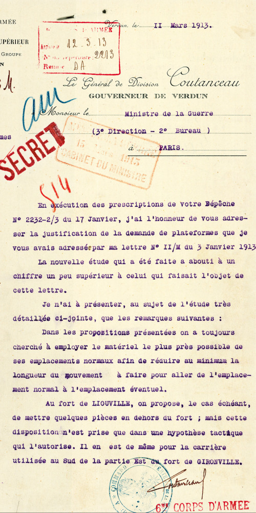 Lettre du général gouverneur de Verdun au ministre de la Guerre (3e direction, 2e bureau) relative à la construction de plateformes