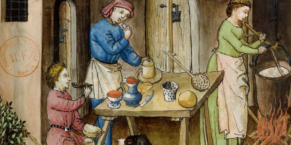 Le mobilier au Moyen Âge : tabouret bas en bois et table sur tréteaux