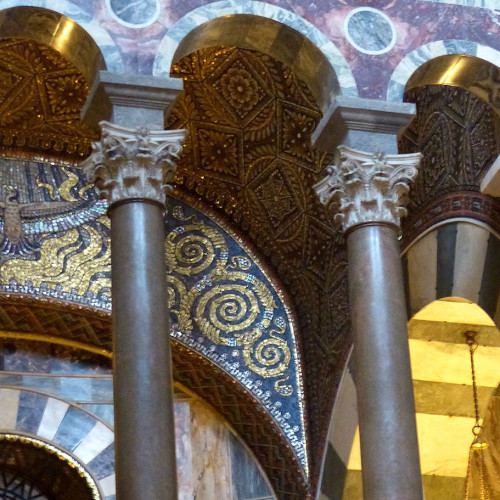 Les colonnes d'Aix-la-Chapelle