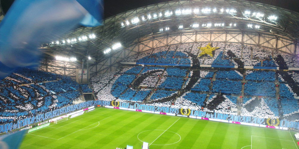 Tifo au Vélodrome de Marseille