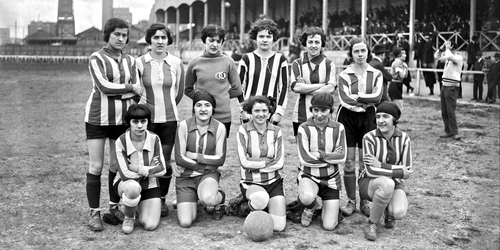 Équipe Femina Sport de football féminin au stade Élisabeth