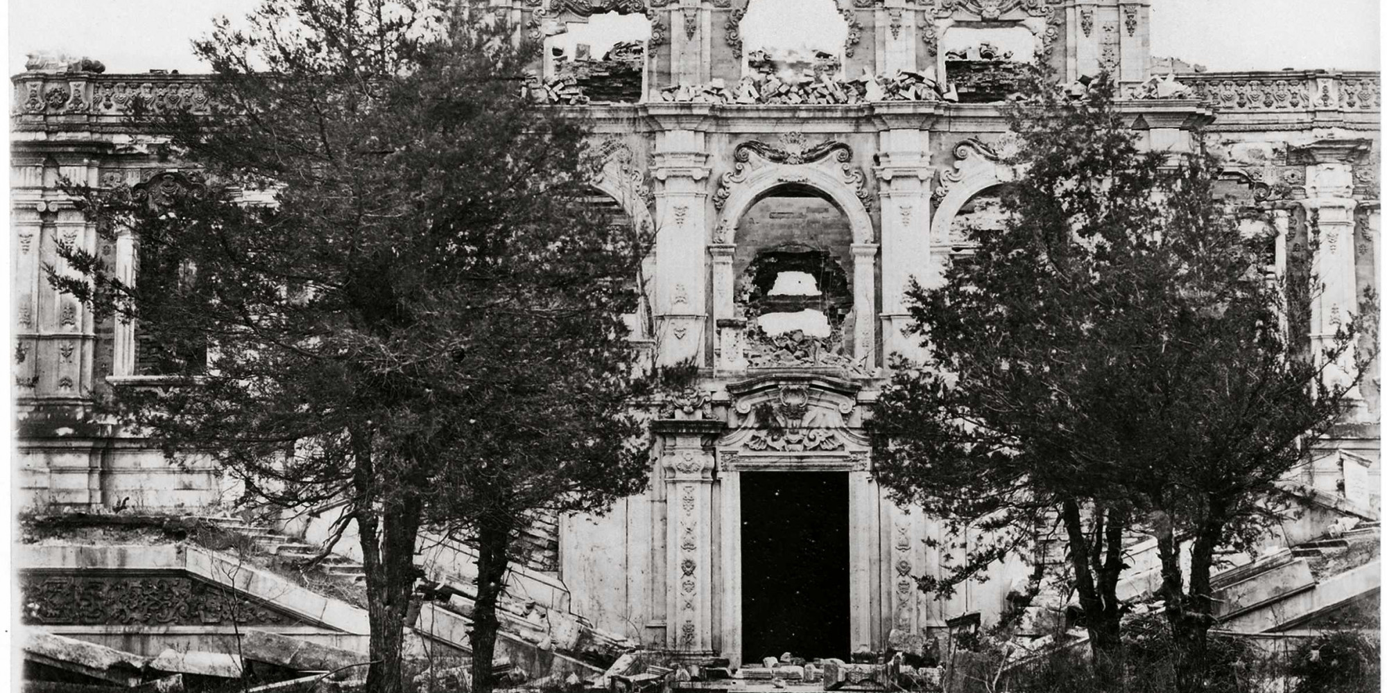 Les ruines du Palais d’été Passerelles