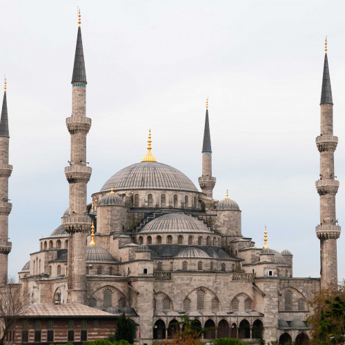 Les six minarets, symboles de pouvoir