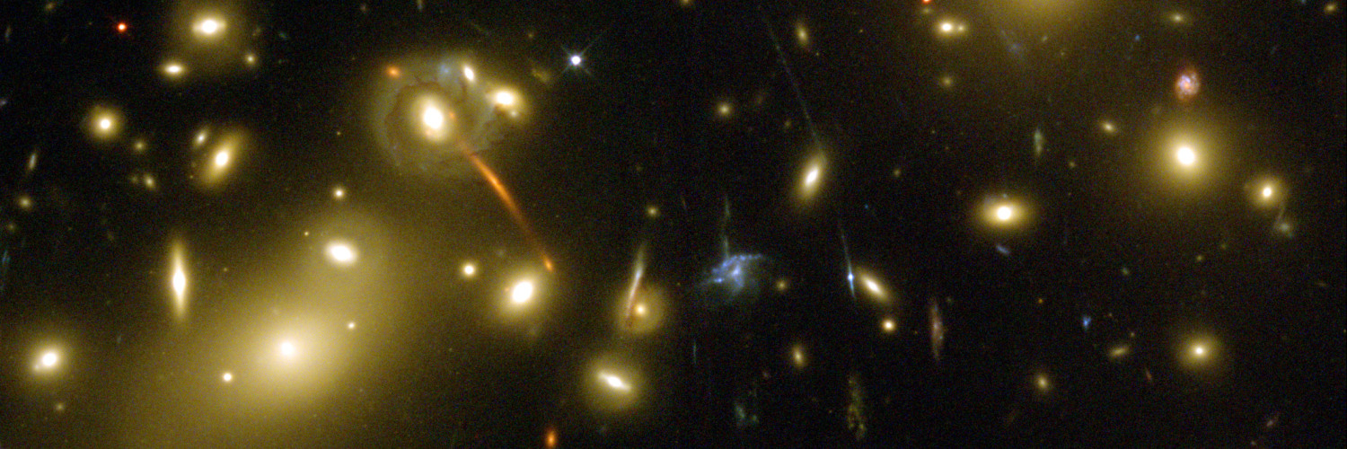 Mirage gravitationnel dans l’amas de galaxie Abell 2218