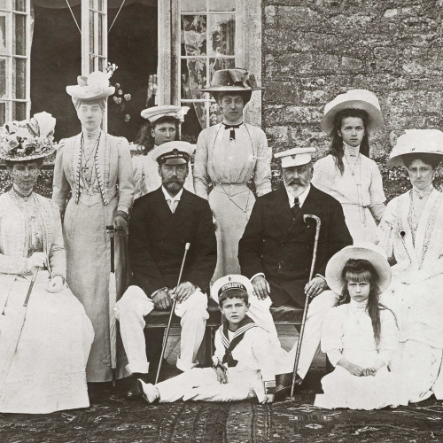 Les familles royales d’Angleterre et de Russie (Nicolas II, Édouard VII)