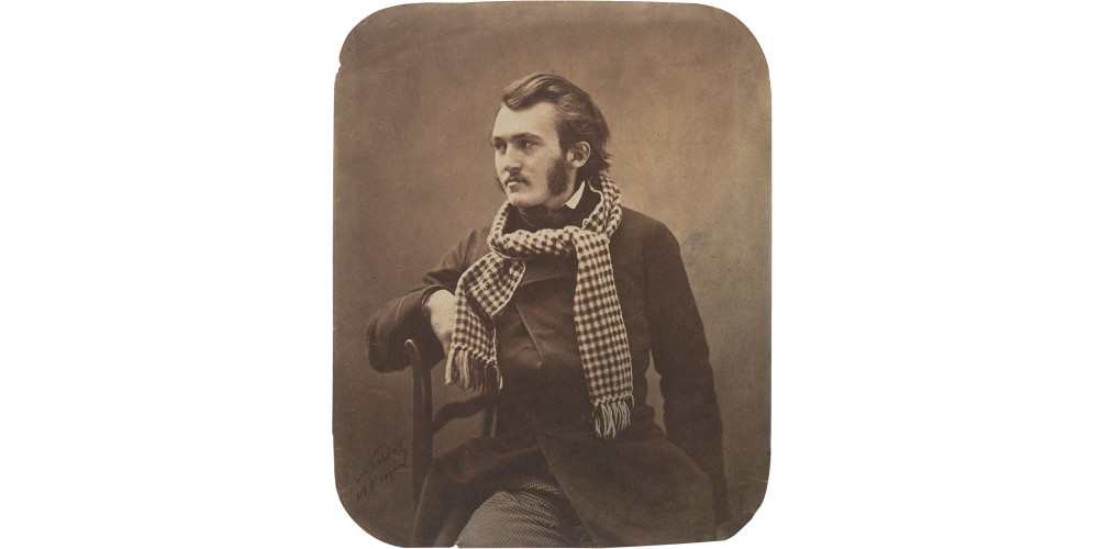 Gustave Doré avec une écharpe à carreaux