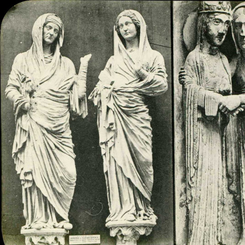 Moulages des statues de la Vierge et de Sainte-Anne de la Cathédrale Notre-Dame de Chartres
