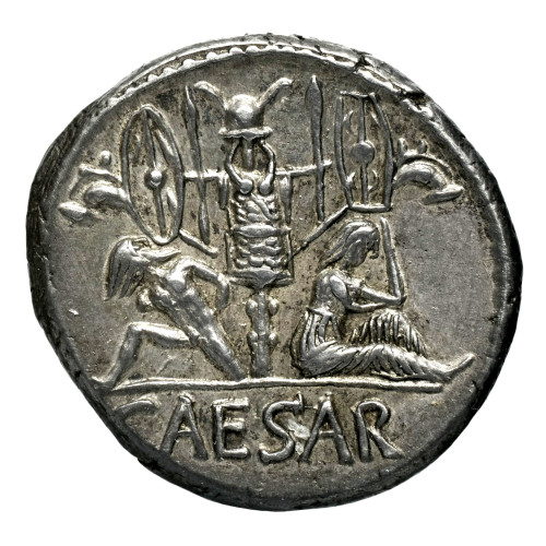 Denier de César repésentant un trophée gaulois