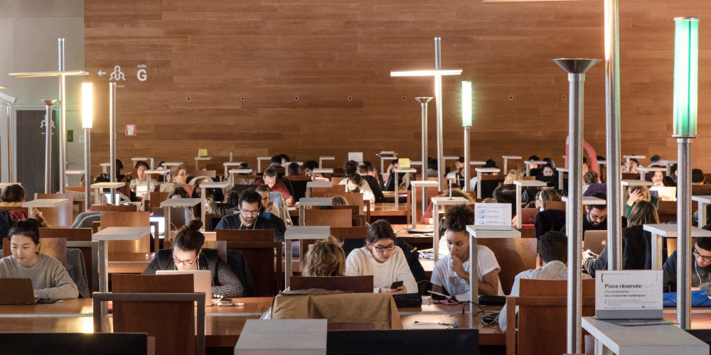 Salle F de la Bibliothèque nationale de France