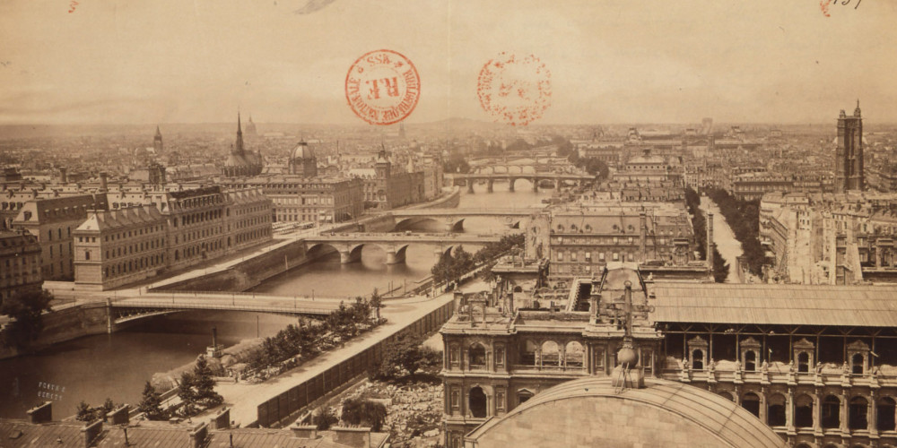 Vue panoramique de Paris depuis l’Hôtel de Ville