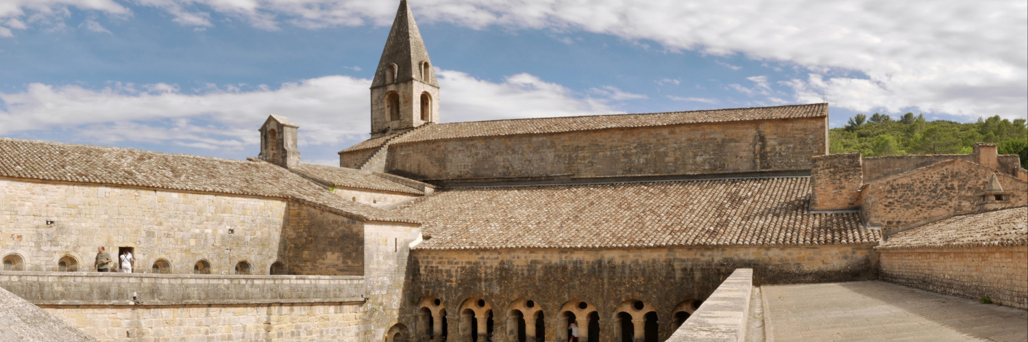 Le cloître de l’abbaye du Thoronet