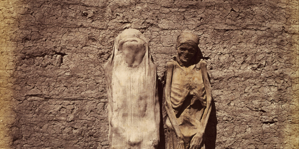 Momies trouvées dans les tombeaux des rois à Thèbes