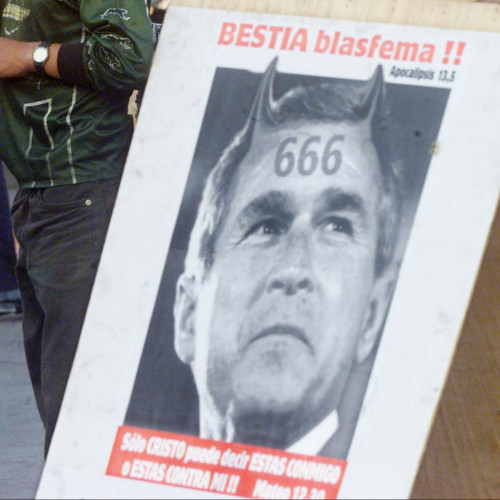 Le président américain George W. Bush en bête de l’Apocalypse
