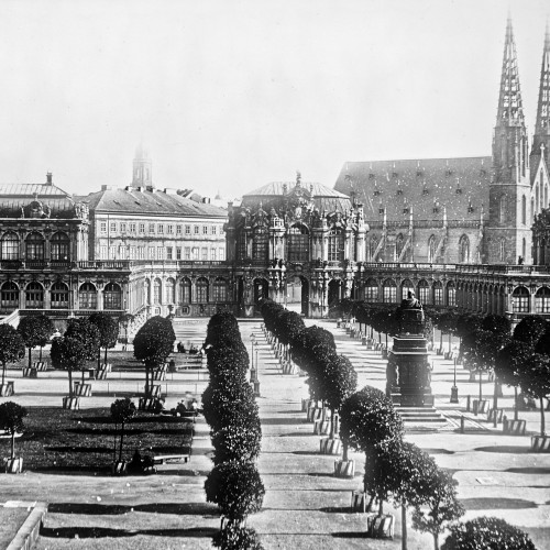 Dresde, cour du Zwinger