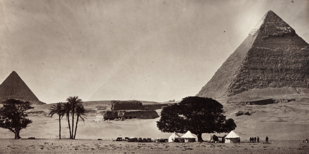 Pyramide de Gizeh et campement des voyageurs