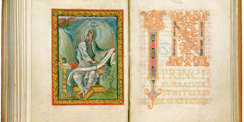 Saint Jean et grandes initiales IN marquant le début de son Évangile