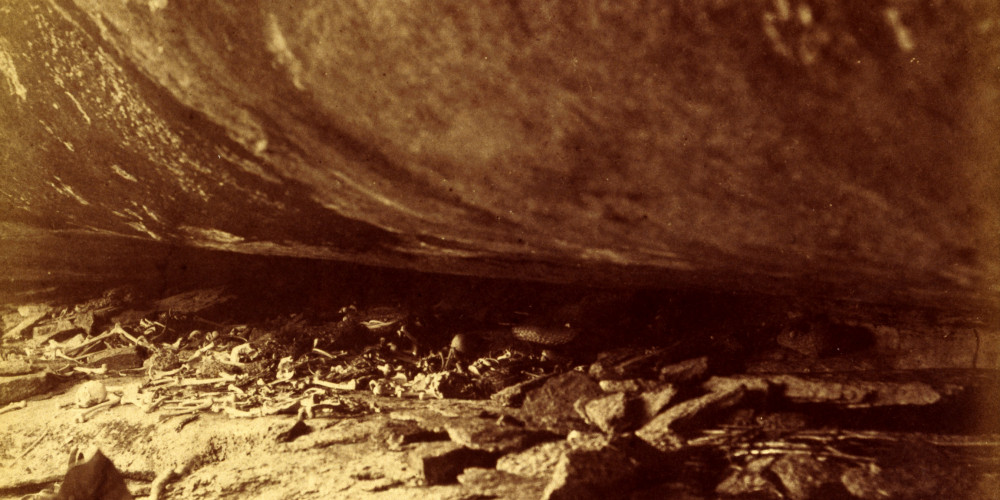 Cimetière d’Indiens Piaroas. Grotte du Cerro de los Muertos.