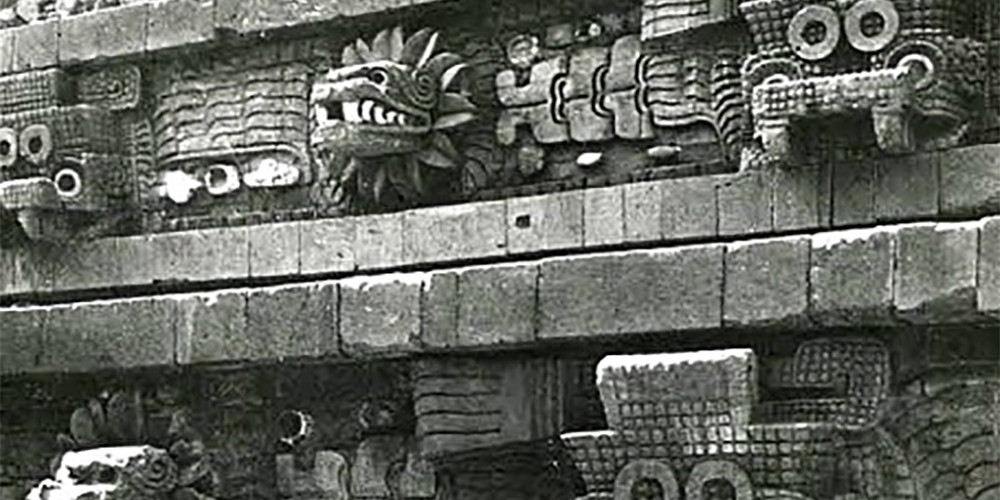 Le temple du Serpent à Plumes (Quetzalcoatl) à Teotihuacan