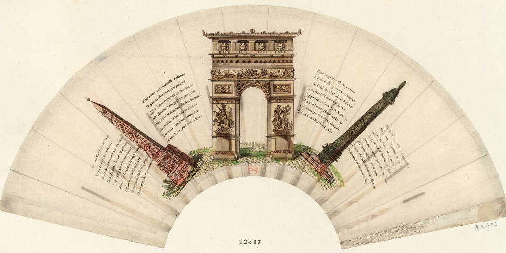 Éventail représentant les travaux de Napoléon ier dans Paris :  l’Obélisque, l’Arc de Triomphe et la colonne Vendôme
