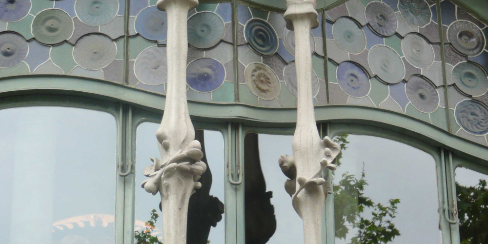 Façade de la maison Batlló à Barcelone par Antoni Gaudí
