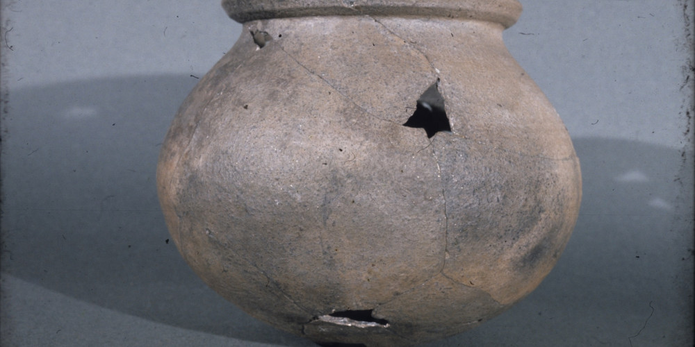 Pot à cuire découvert dans le village de Dracy (Bourgogne)