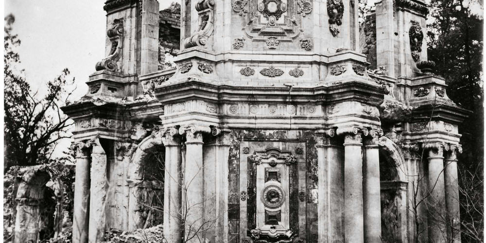Ruines du palais d’été : façade méridionnale, pavillon est