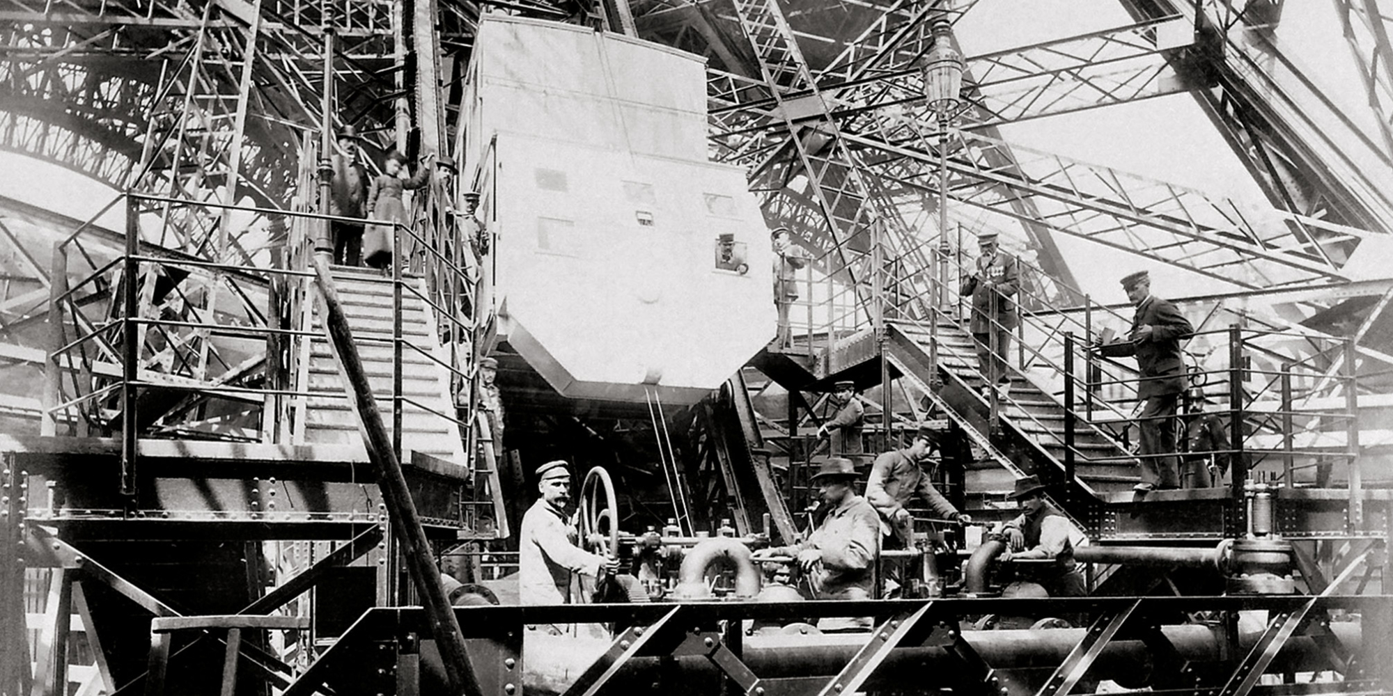 Les ascenseurs de la Tour Eiffel en 1889 BnF Essentiels