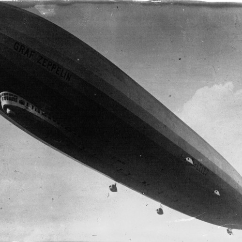 Premier dirigeable Zeppelin