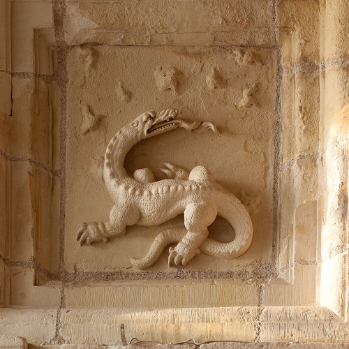 Salamandre sculptée au château de Chambord