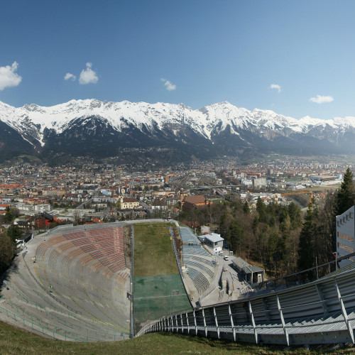 La ville vue du tremplin. Innsbruck, capitale du Tyrol