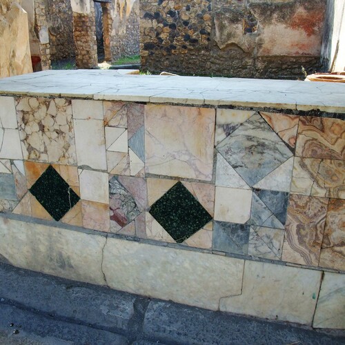 Comptoir de commerce à Pompéi en opus sectile