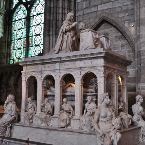 Tombeau de Louis XII et Anne de Bretagne dans la basilique Saint-Denis