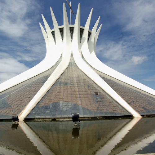 Cathédrale métropolitaine Notre-Dame de l’Apparition, Brasilia