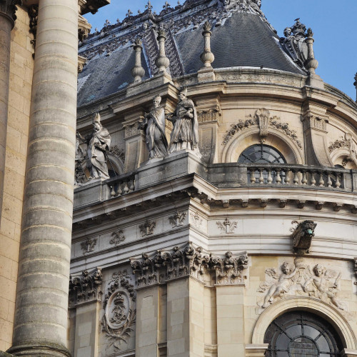 Les toits d’ardoise d’Angers au château de Versailles