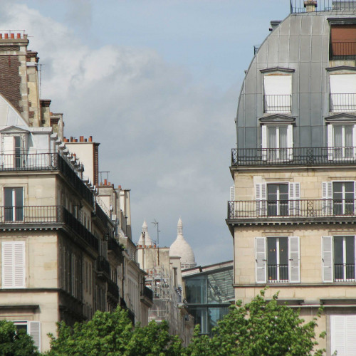 Des toits en arc de cercle