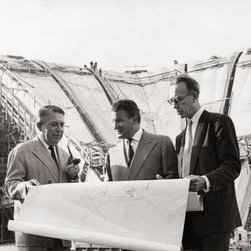 Vue du chantier du CNIT avec les trois architectes